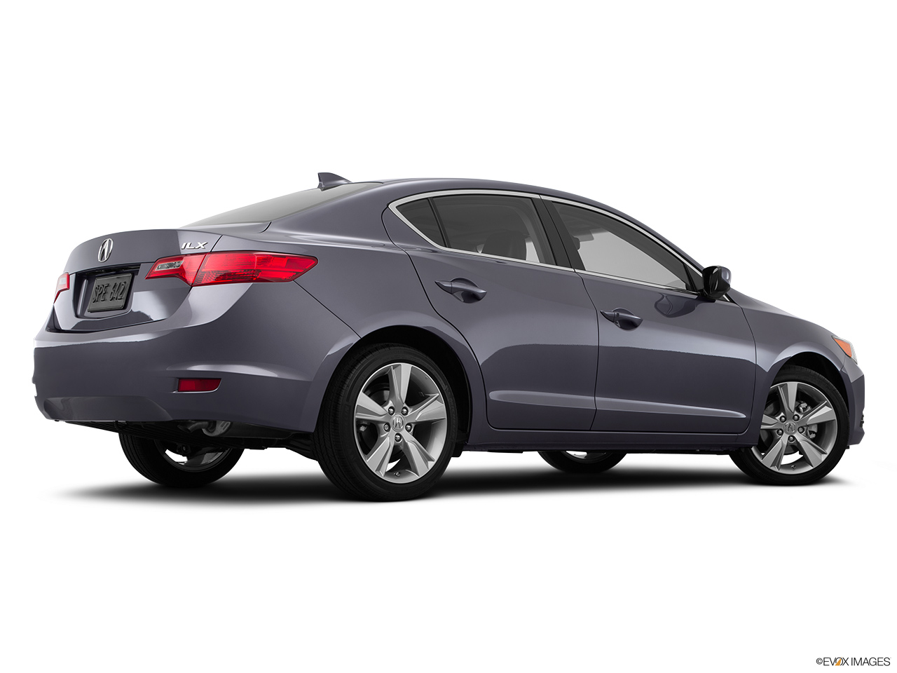 2015 Acura ILX 5-Speed Automatic Low/wide rear 5/8. 