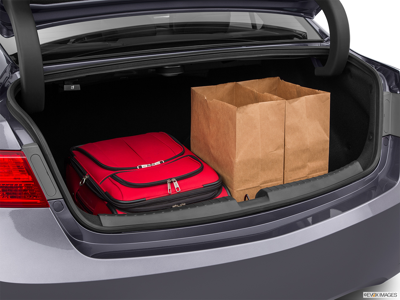 2015 Acura ILX 5-Speed Automatic Trunk props. 