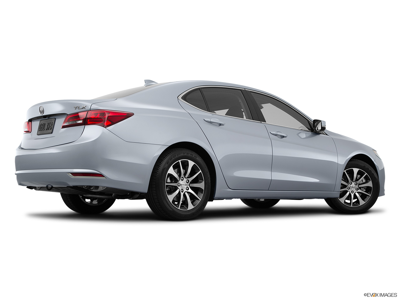 2015 Acura TLX 2.4 8-DCP P-AWS Low/wide rear 5/8. 