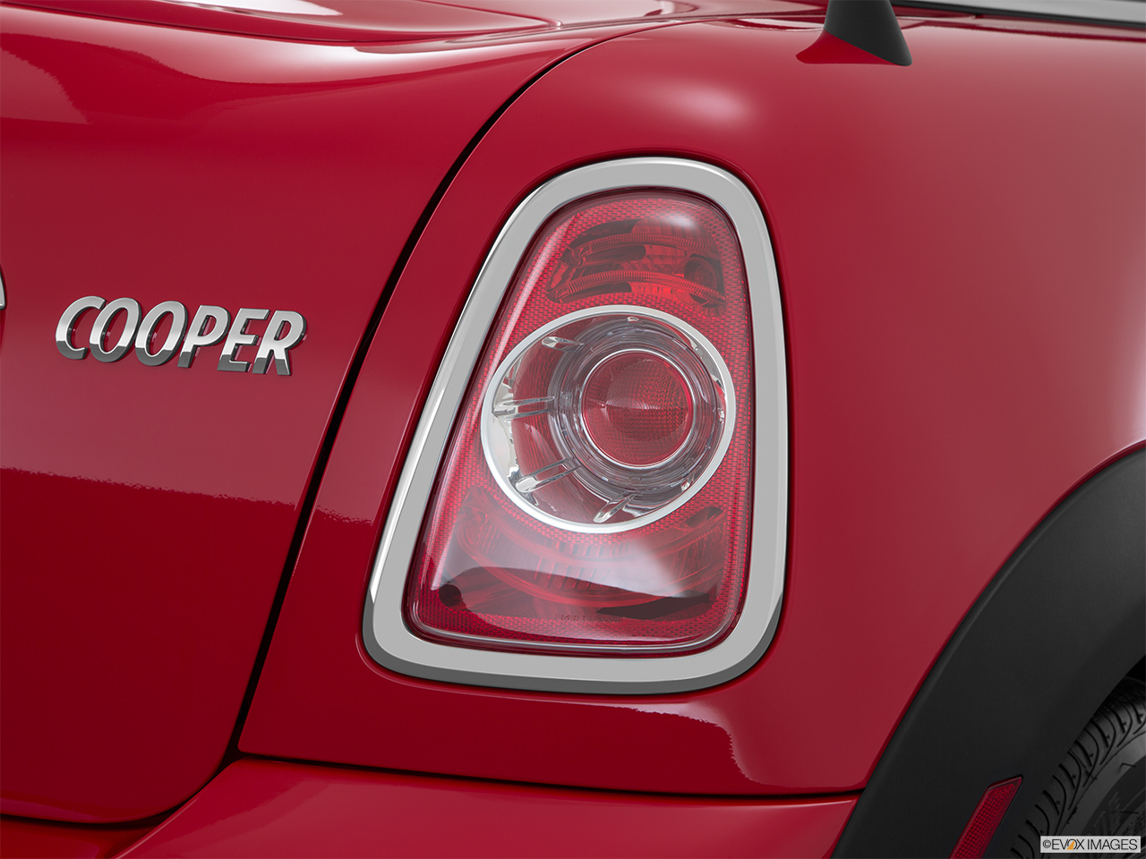2015 Mini Roadster Cooper Passenger Side Taillight. 