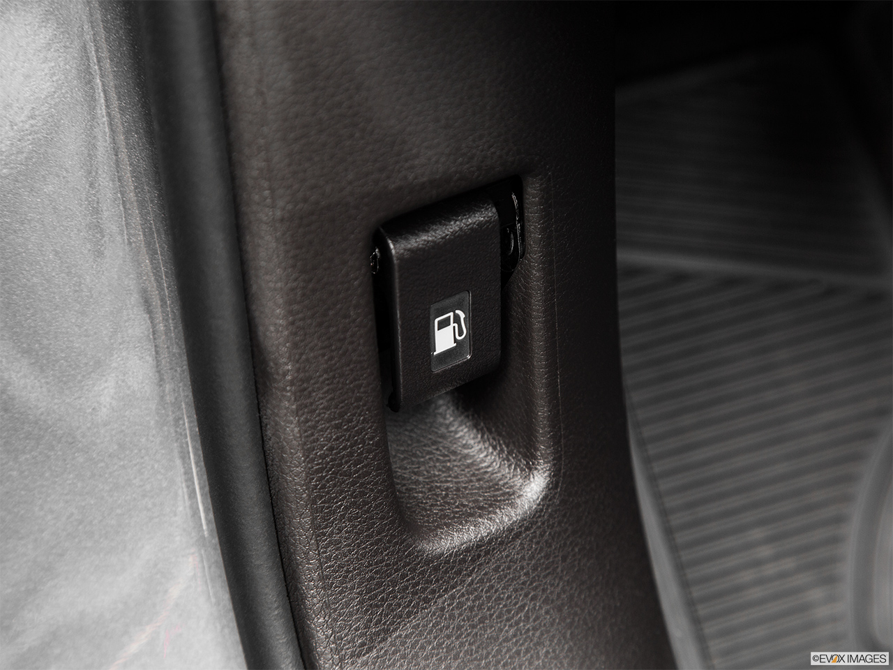 2015 Acura RDX AWD Gas cap release. 