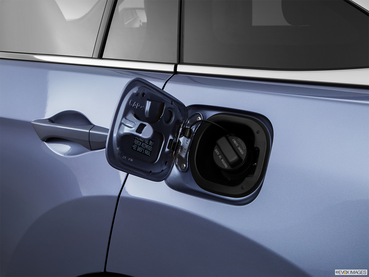 2015 Acura RDX AWD Gas cap open. 