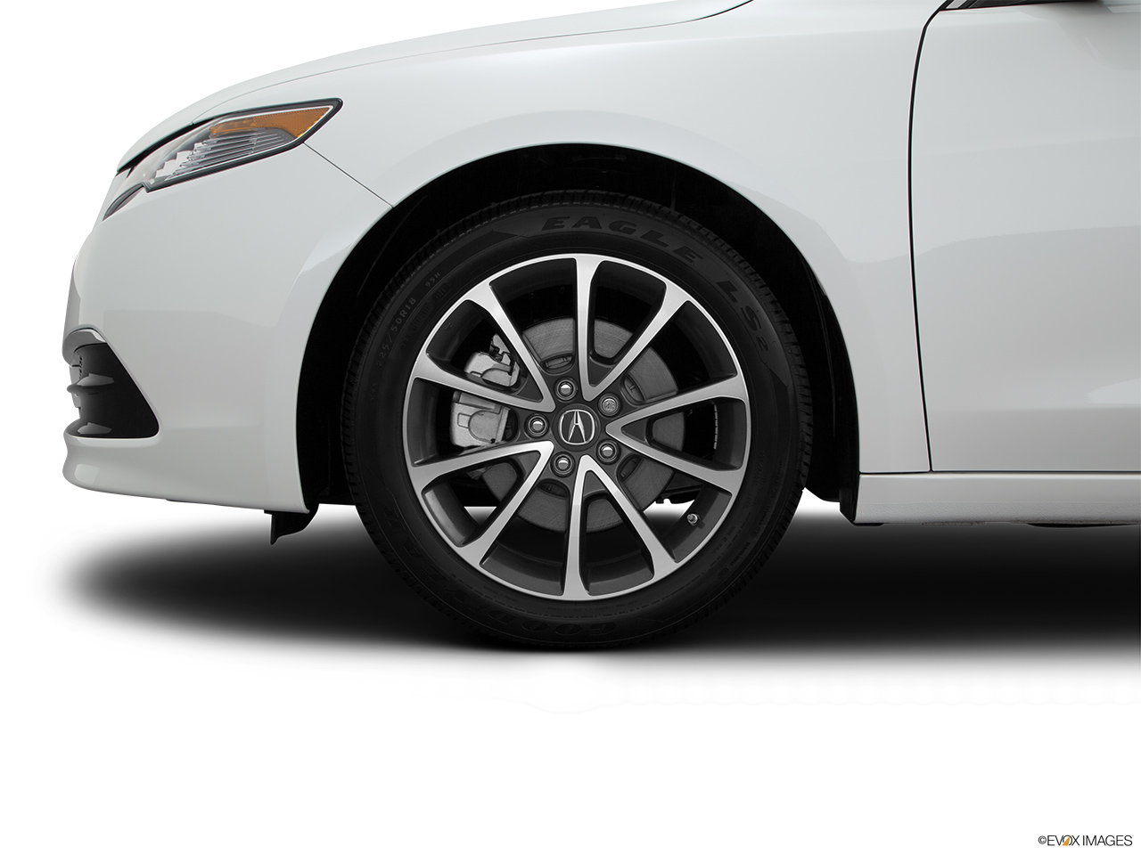 2015 Acura TLX 3.5 V-6 9-AT SH-AWD Front Drivers side wheel at profile. 