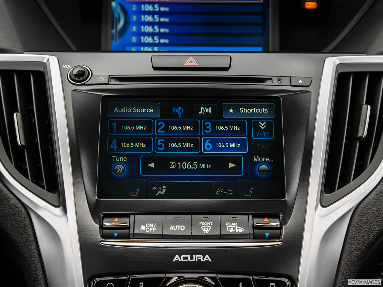2015 Acura TLX 3.5 V-6 9-AT SH-AWD Closeup of radio head unit 