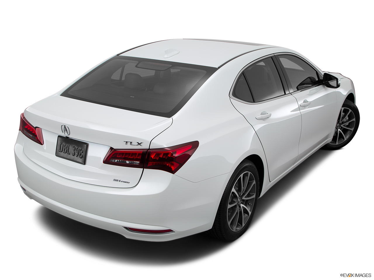 2015 Acura TLX 3.5 V-6 9-AT SH-AWD Rear 3/4 angle view. 