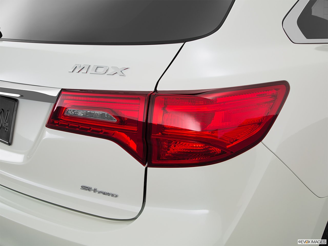 2016 Acura MDX SH-AWD Passenger Side Taillight. 