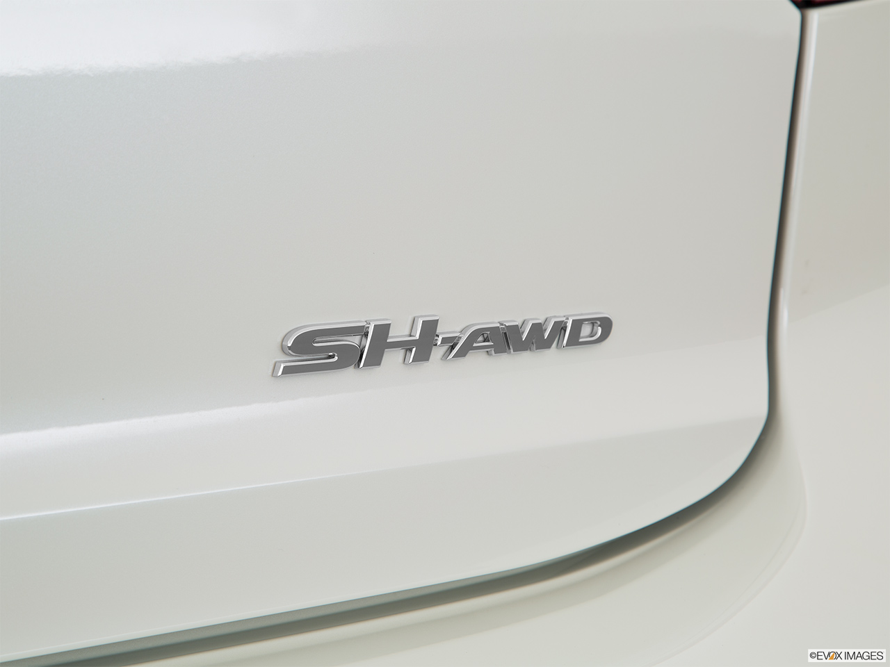 2016 Acura MDX SH-AWD Exterior Bonus Shots (no set spec) 