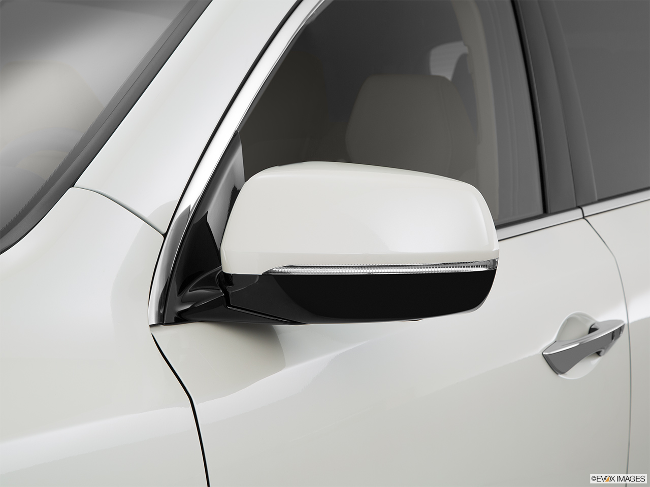 2016 Acura MDX SH-AWD Driver's side mirror, 3_4 rear 