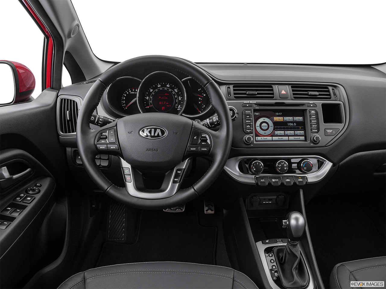 2015 Kia Rio 5-door SX Steering wheel/Center Console. 