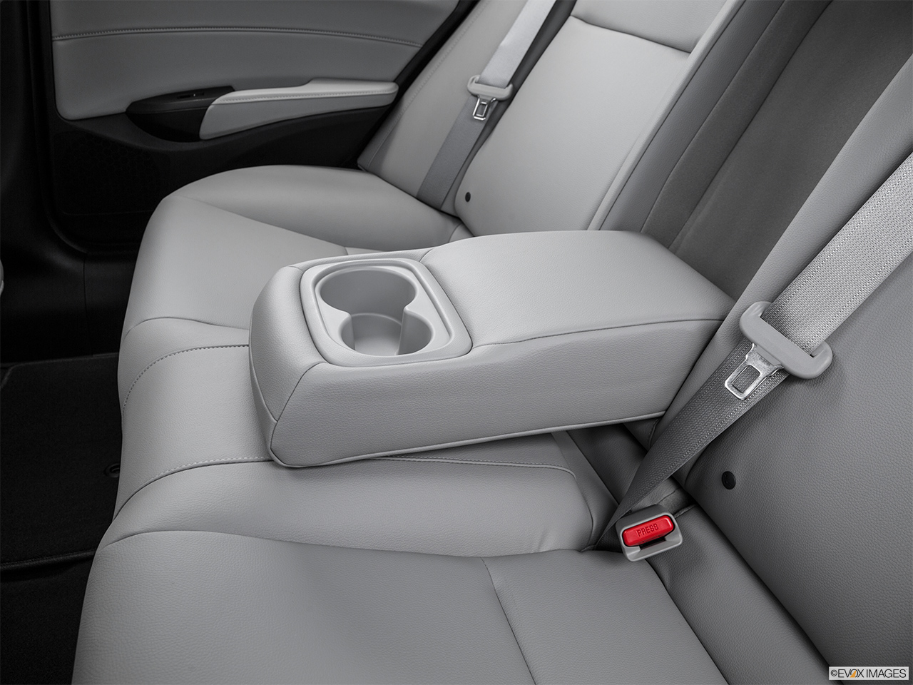 2016 Acura ILX Base Rear center console with closed lid from driver's side looking down. 