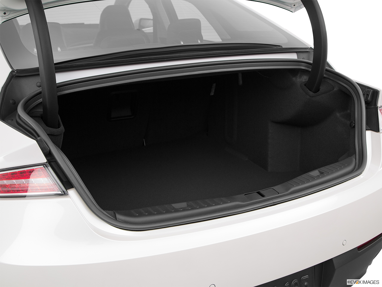 2016 Lincoln MKZ 2.0L EcoBoost FWD Trunk open. 