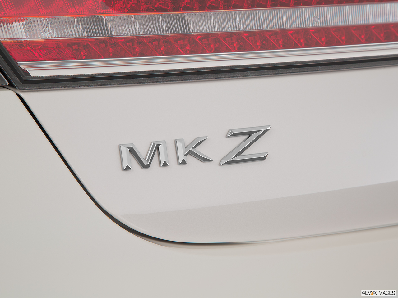 2016 Lincoln MKZ 2.0L EcoBoost FWD Rear model badge/emblem 