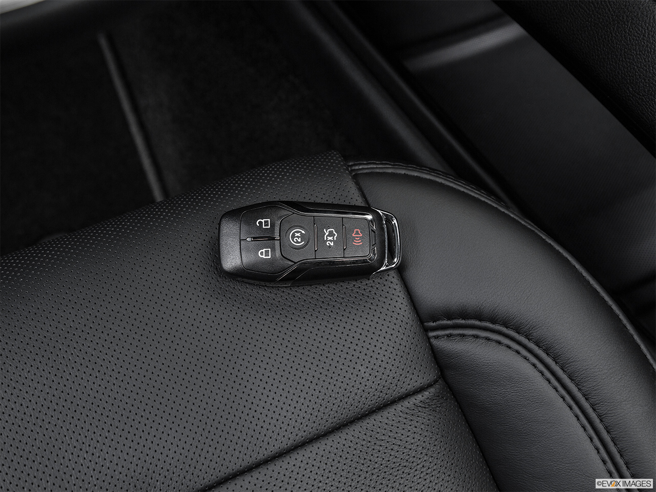 2016 Lincoln MKZ 2.0L EcoBoost FWD Key fob on driver's seat. 