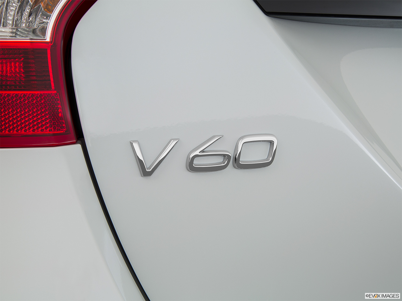 2015 Volvo V60 Cross Country T5 AWD Rear model badge/emblem 
