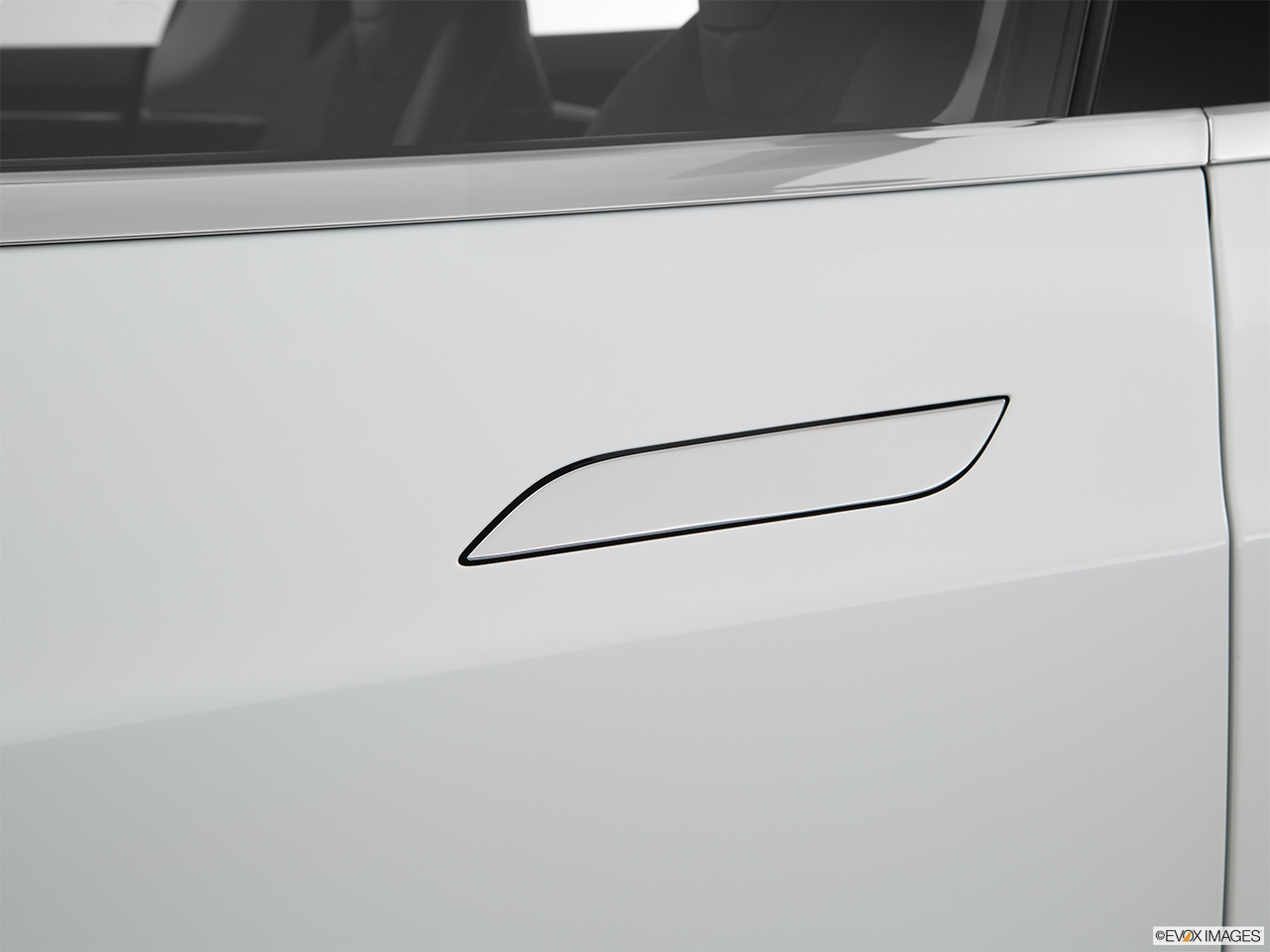 2014 Tesla Model S Performance Drivers Side Door handle. 