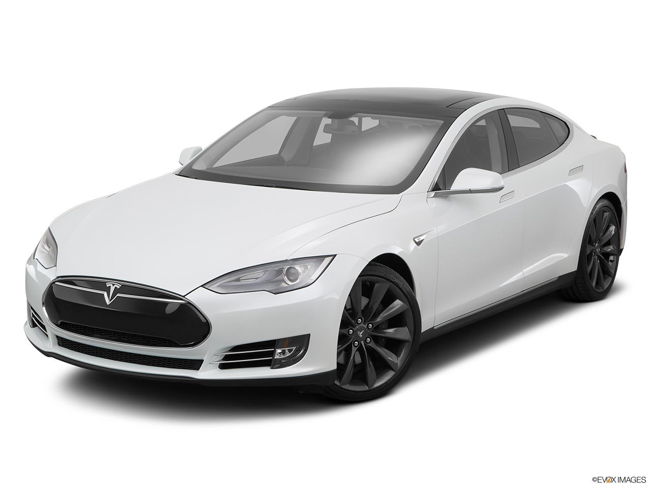 2014 Tesla Model S Performance Front angle view. 