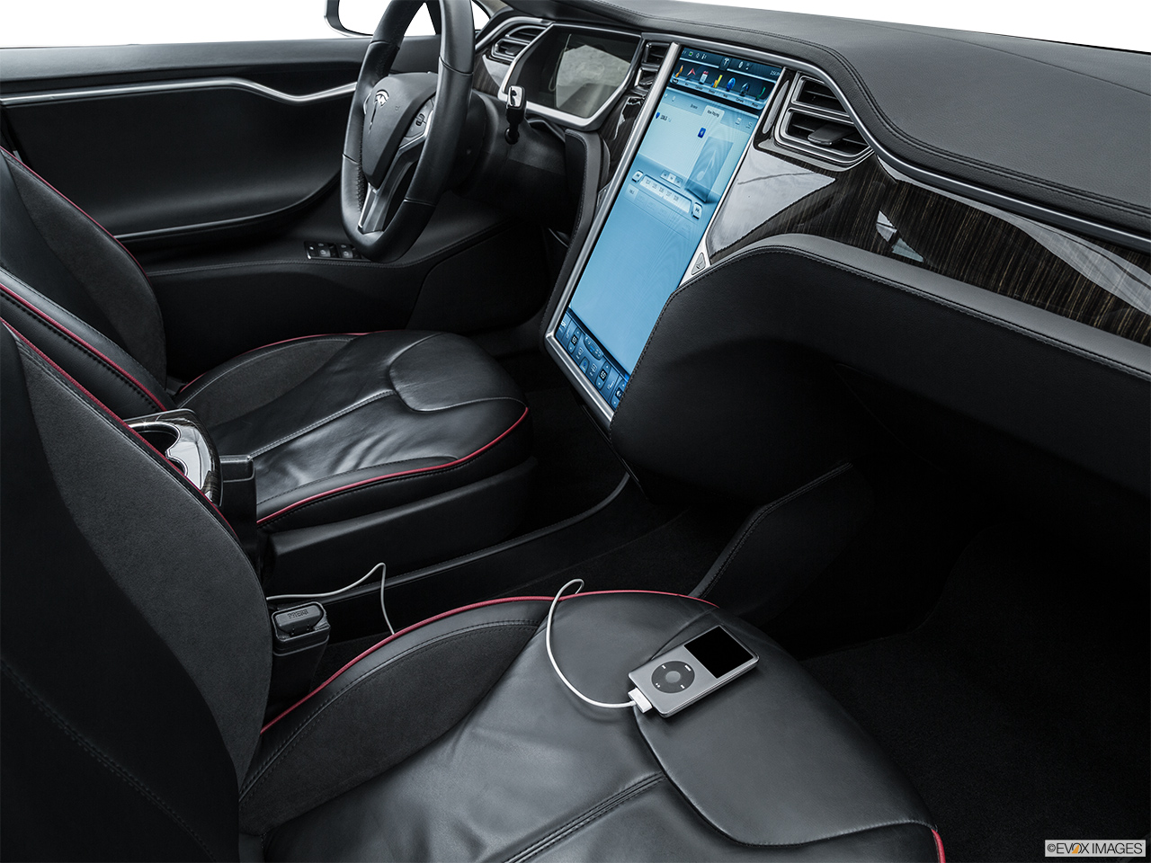 2014 Tesla Model S Performance Auxiliary jack props. 