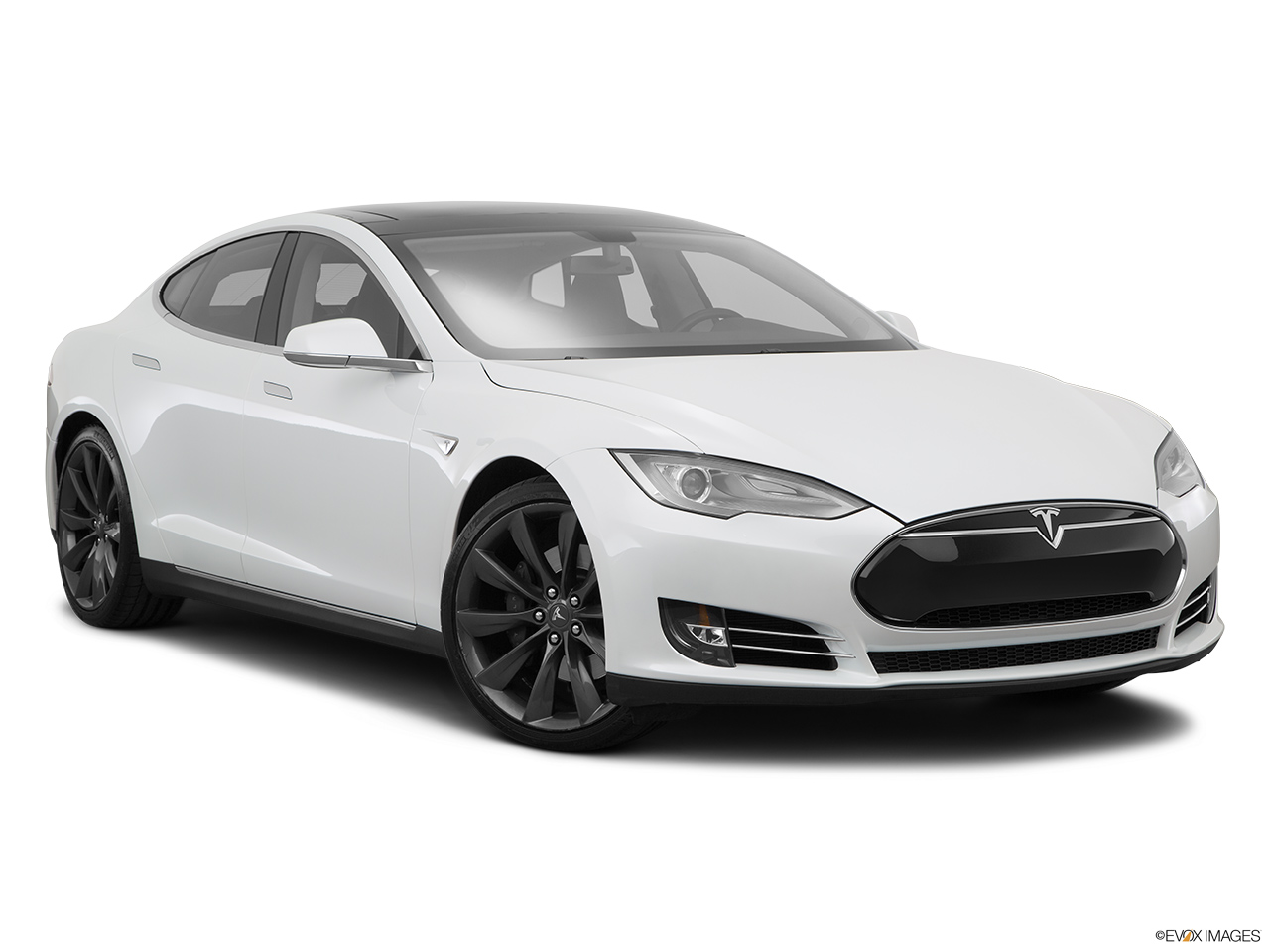 2014 Tesla Model S Performance Front passenger 3/4 w/ wheels turned. 