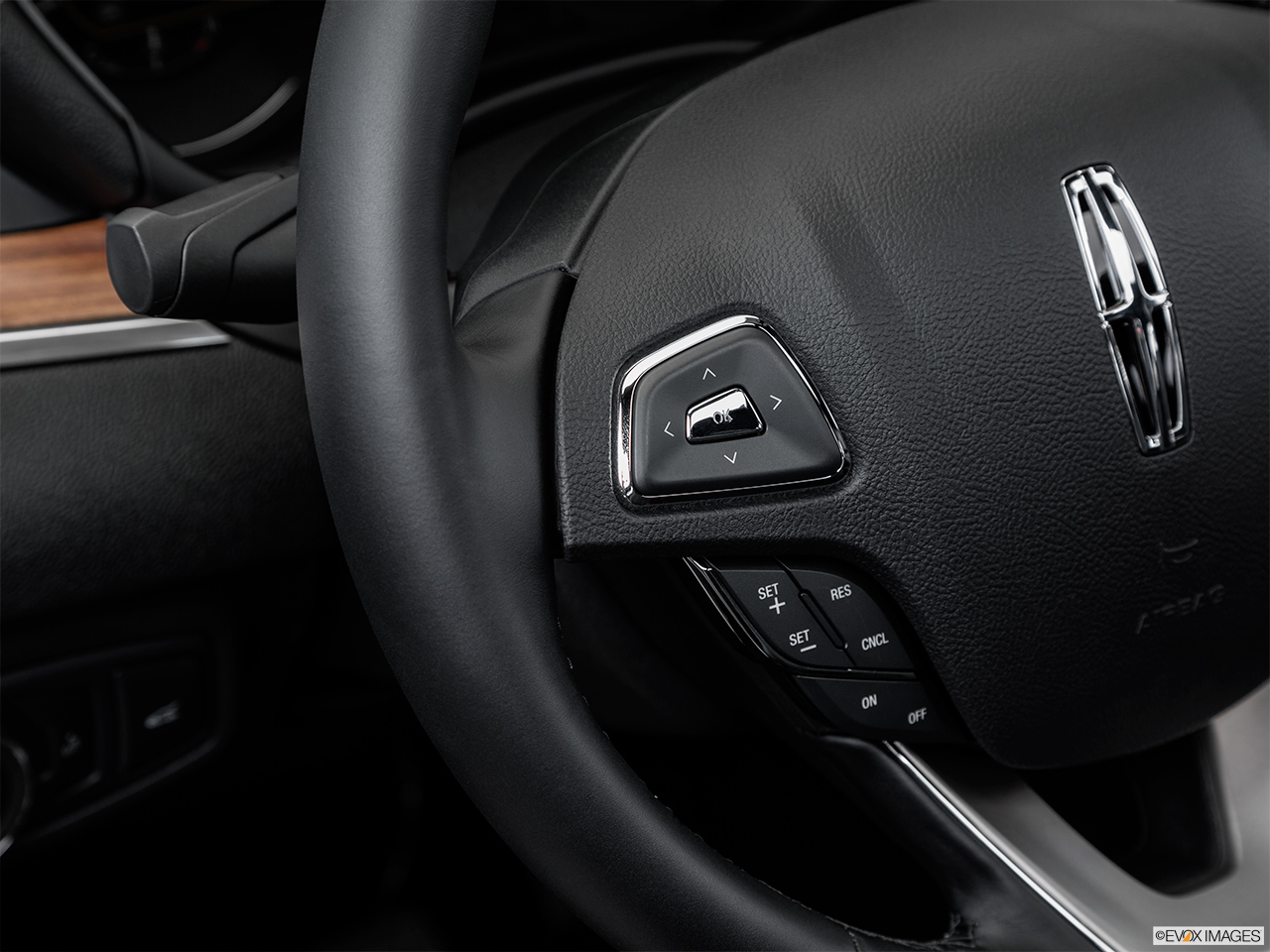 2015 Lincoln MKC Base Steering Wheel Controls (Left Side) 