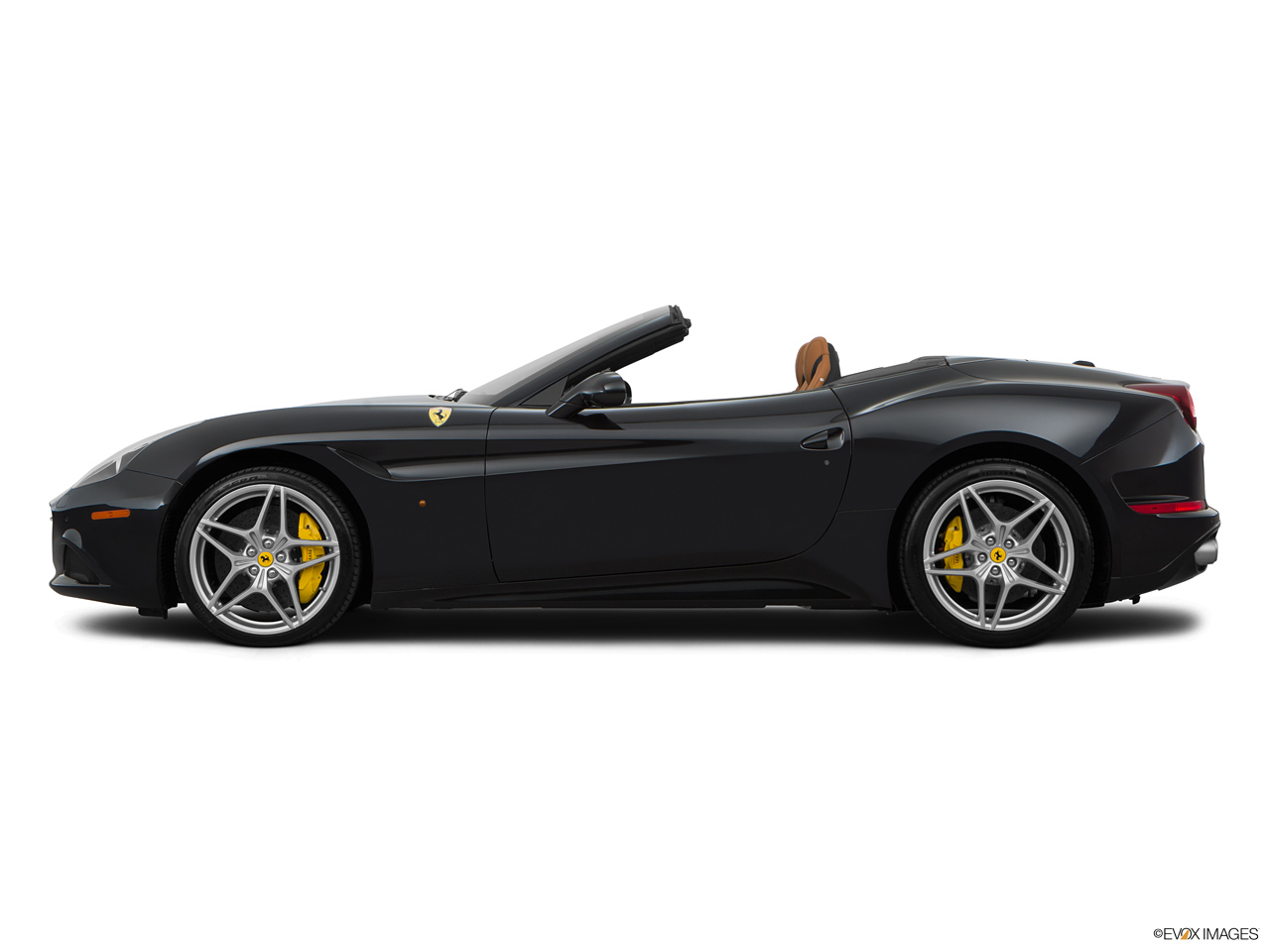 2024 Ferrari California   Side