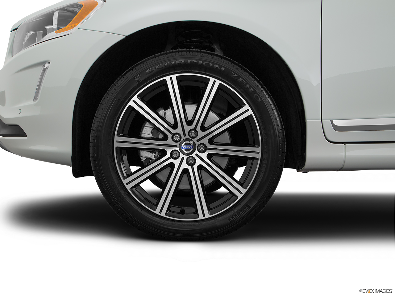 2016 Volvo XC60 T5 Drive-E FWD Premier Front Drivers side wheel at profile. 