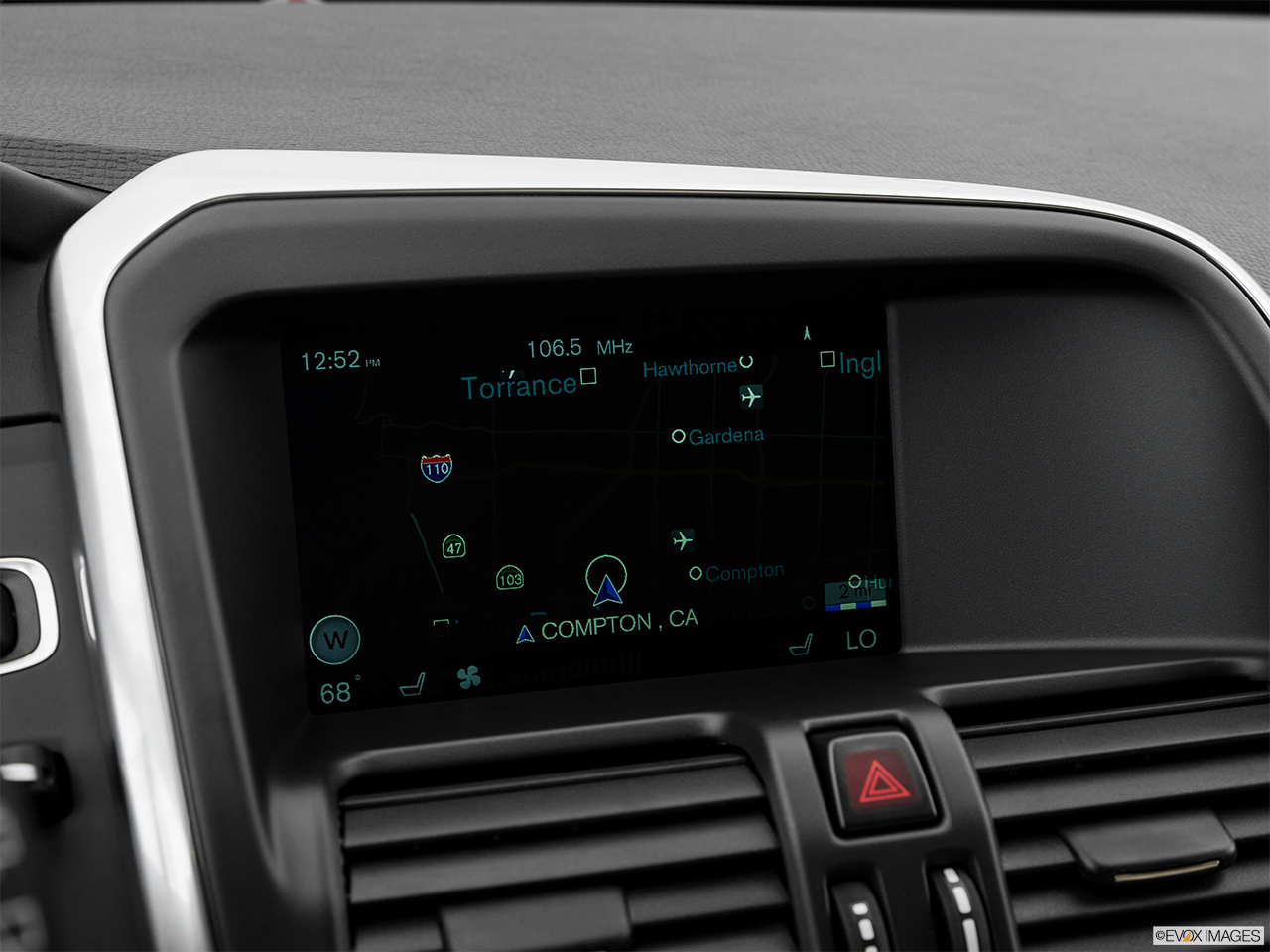 2016 Volvo XC60 T5 Drive-E FWD Premier Driver position view of navigation system. 