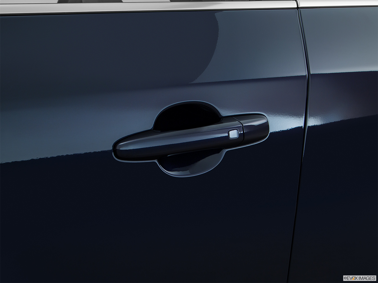 2016 Volvo S60 T5 Drive-E FWD Premier Drivers Side Door handle. 