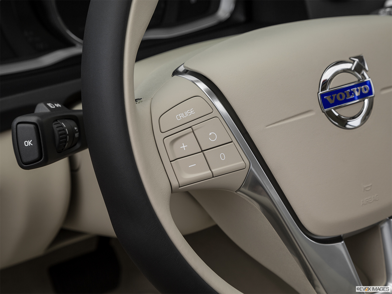 2016 Volvo S60 T5 Drive-E FWD Premier Steering Wheel Controls (Left Side) 