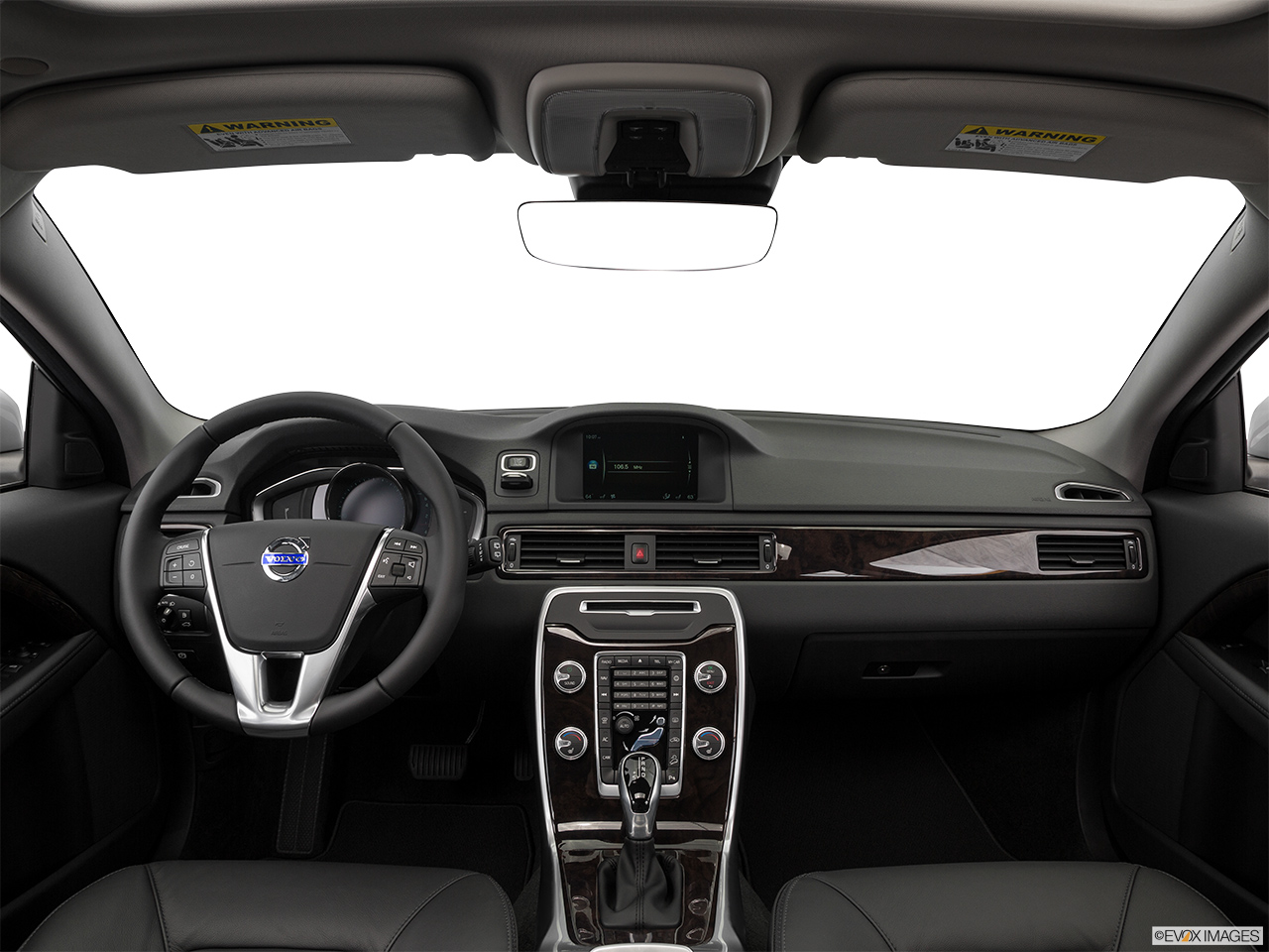 2016 Volvo XC70 T5 AWD Premier Centered wide dash shot 
