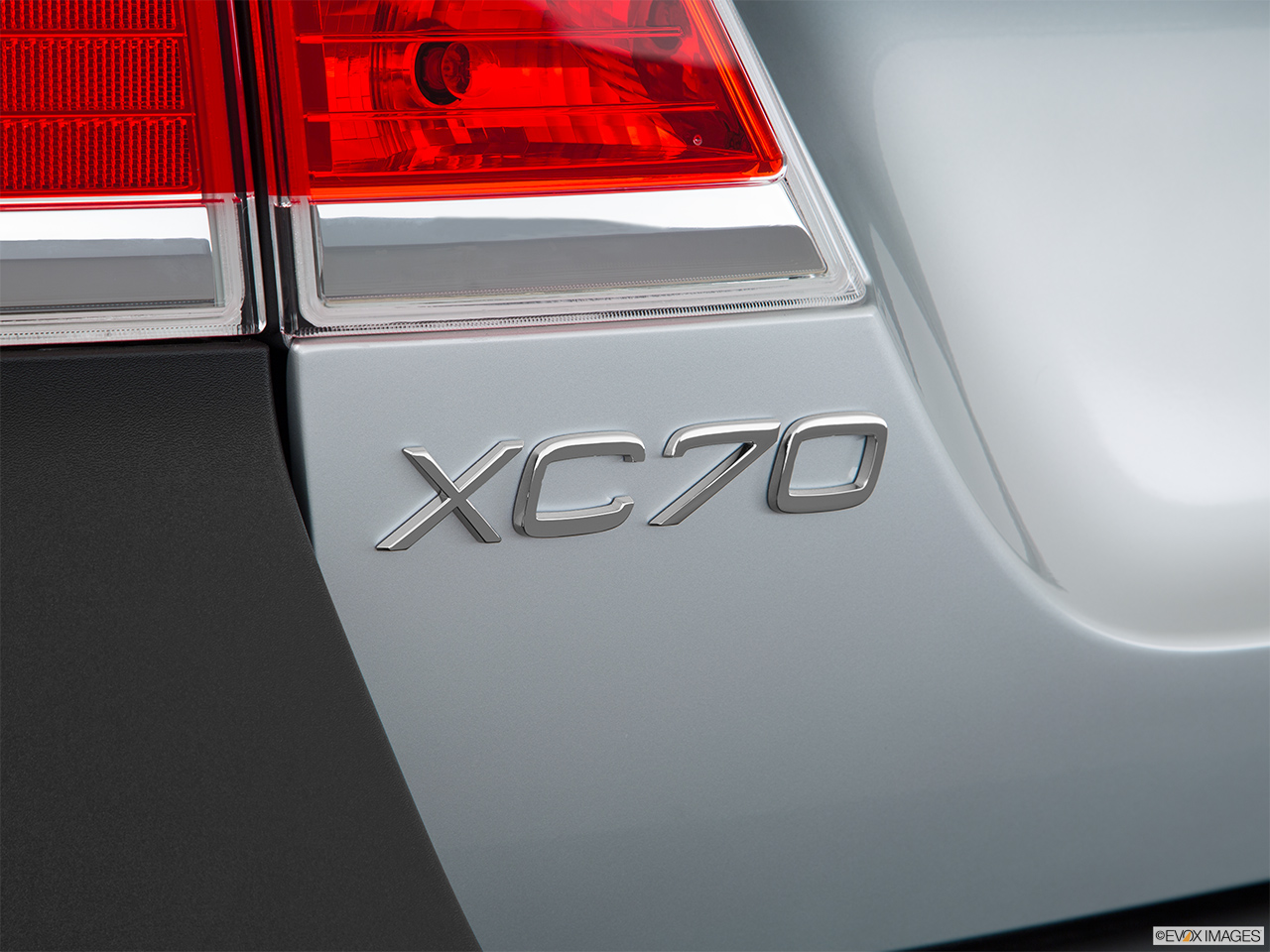 2016 Volvo XC70 T5 AWD Premier Rear model badge/emblem 
