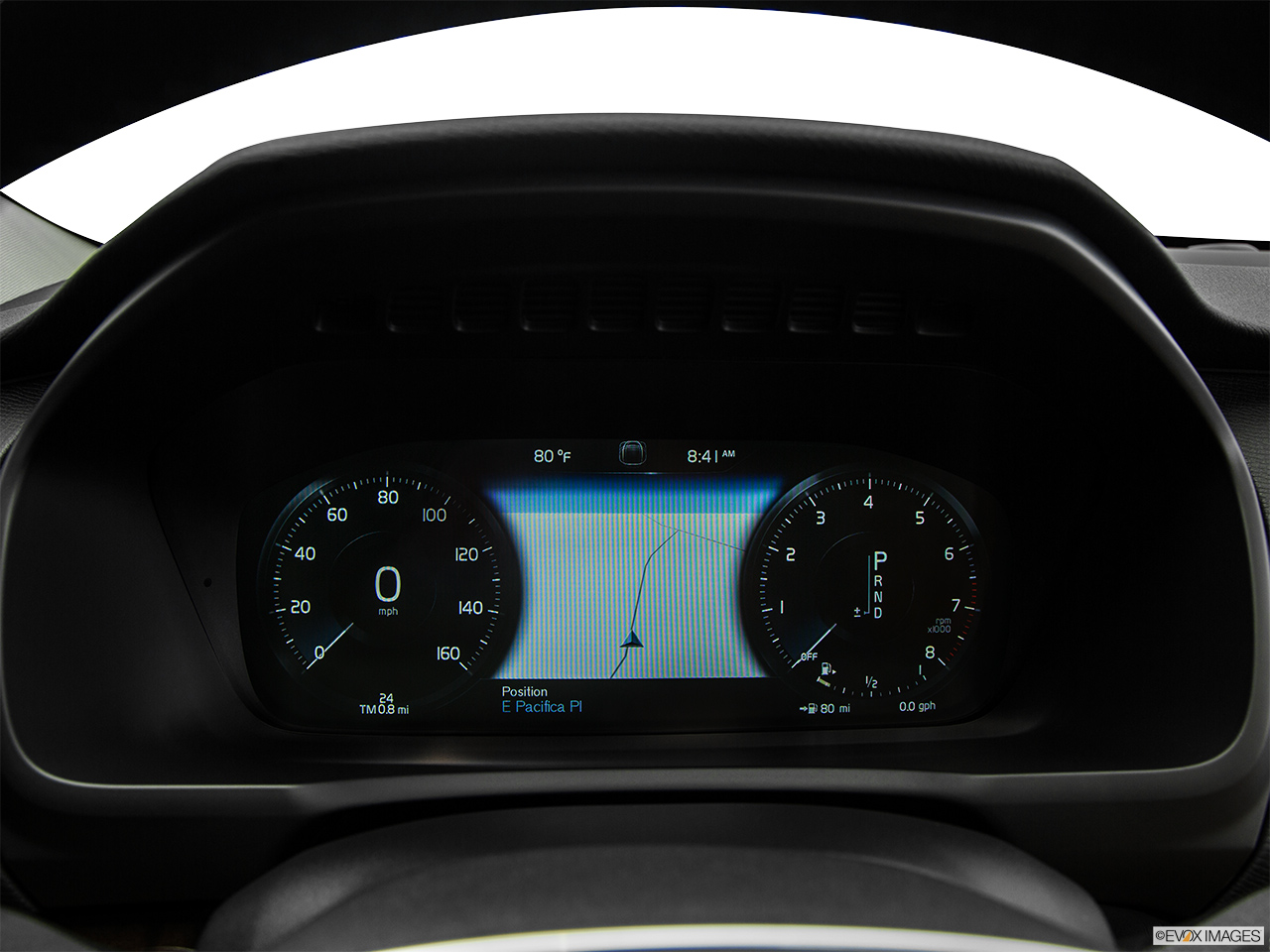 2016 Volvo XC90 T6 AWD Speedometer/tachometer. 
