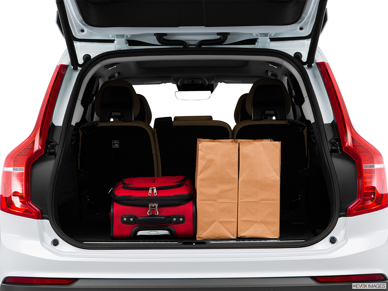 2016 Volvo XC90 T6 AWD Trunk props. 