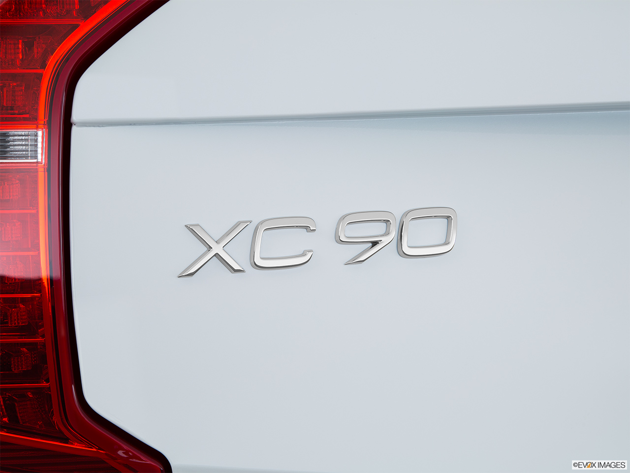 2016 Volvo XC90 T6 AWD Rear model badge/emblem 