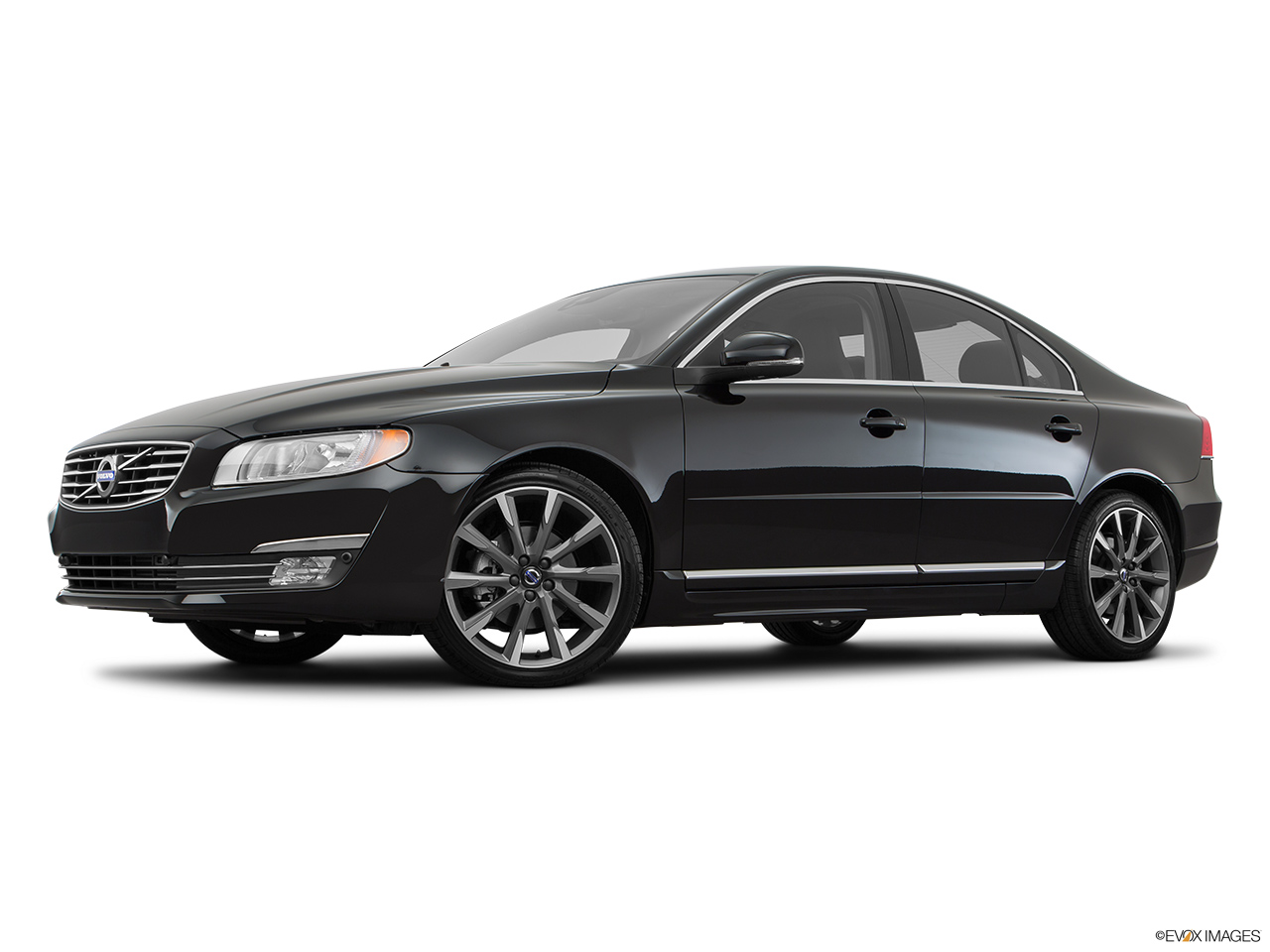 2016 Volvo S80 T5 Drive-E FWD Low/wide front 5/8. 