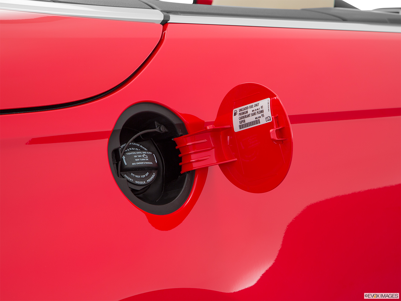 2016 Volkswagen Eos Komfort Edition Gas cap open. 