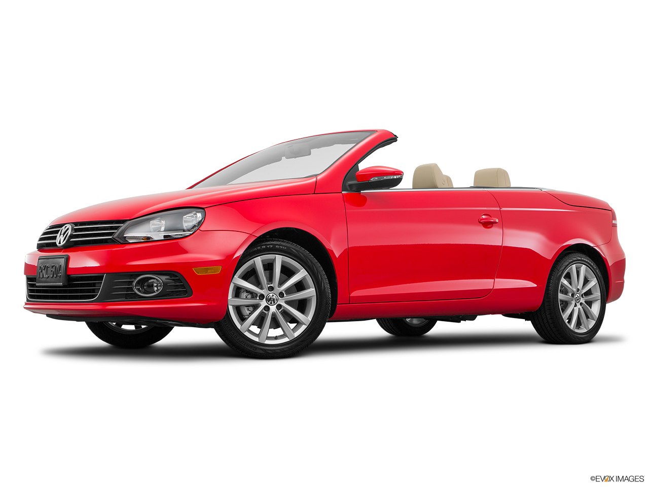 2016 Volkswagen Eos Komfort Edition Low/wide front 5/8. 