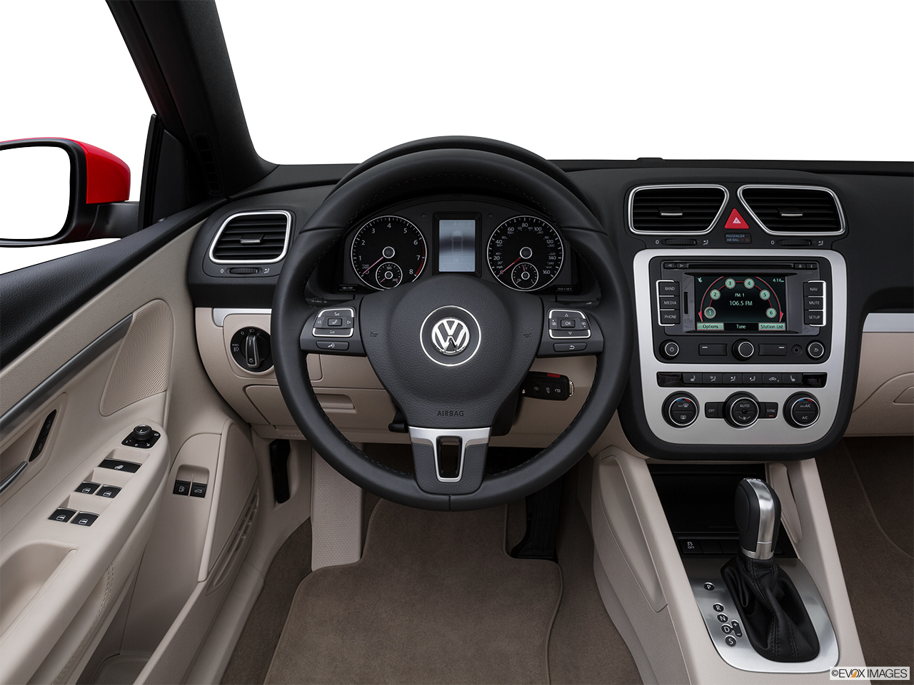 2016 Volkswagen Eos Komfort Edition Steering wheel/Center Console. 