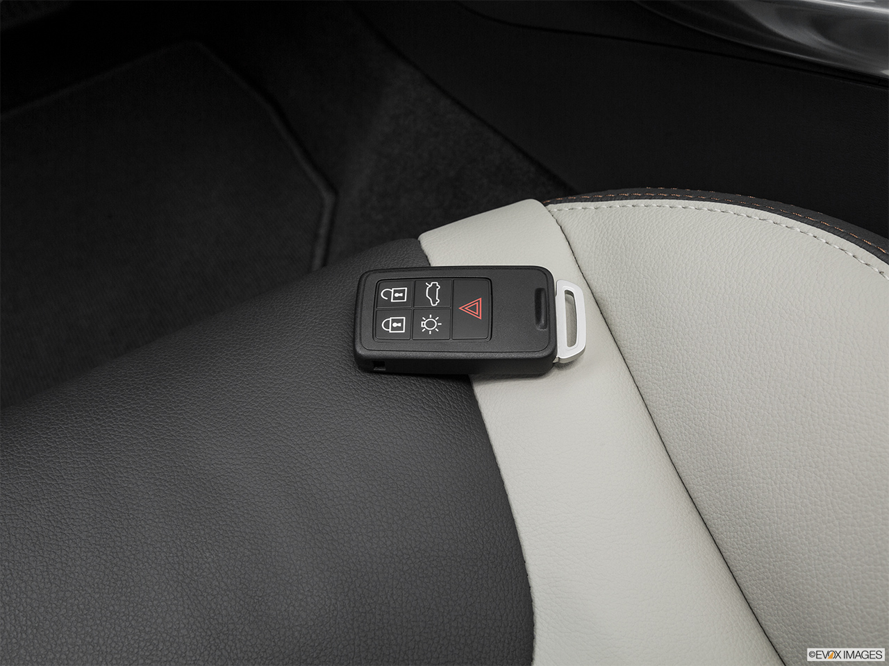 2016 Volvo S60 Cross Country T5 AWD Key fob on driver's seat. 
