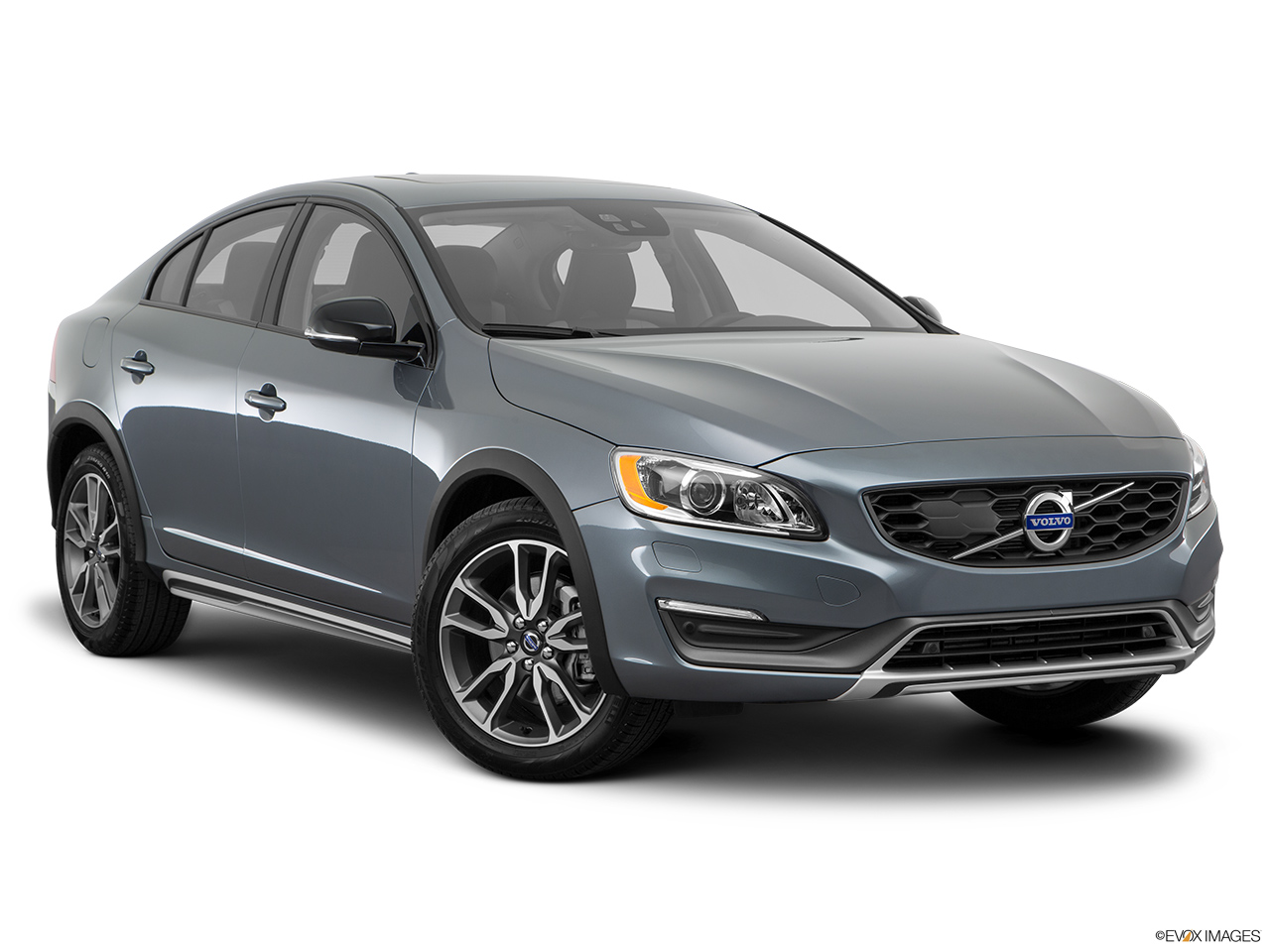 2016 Volvo S60 Cross Country T5 AWD Front passenger 3/4 w/ wheels turned. 