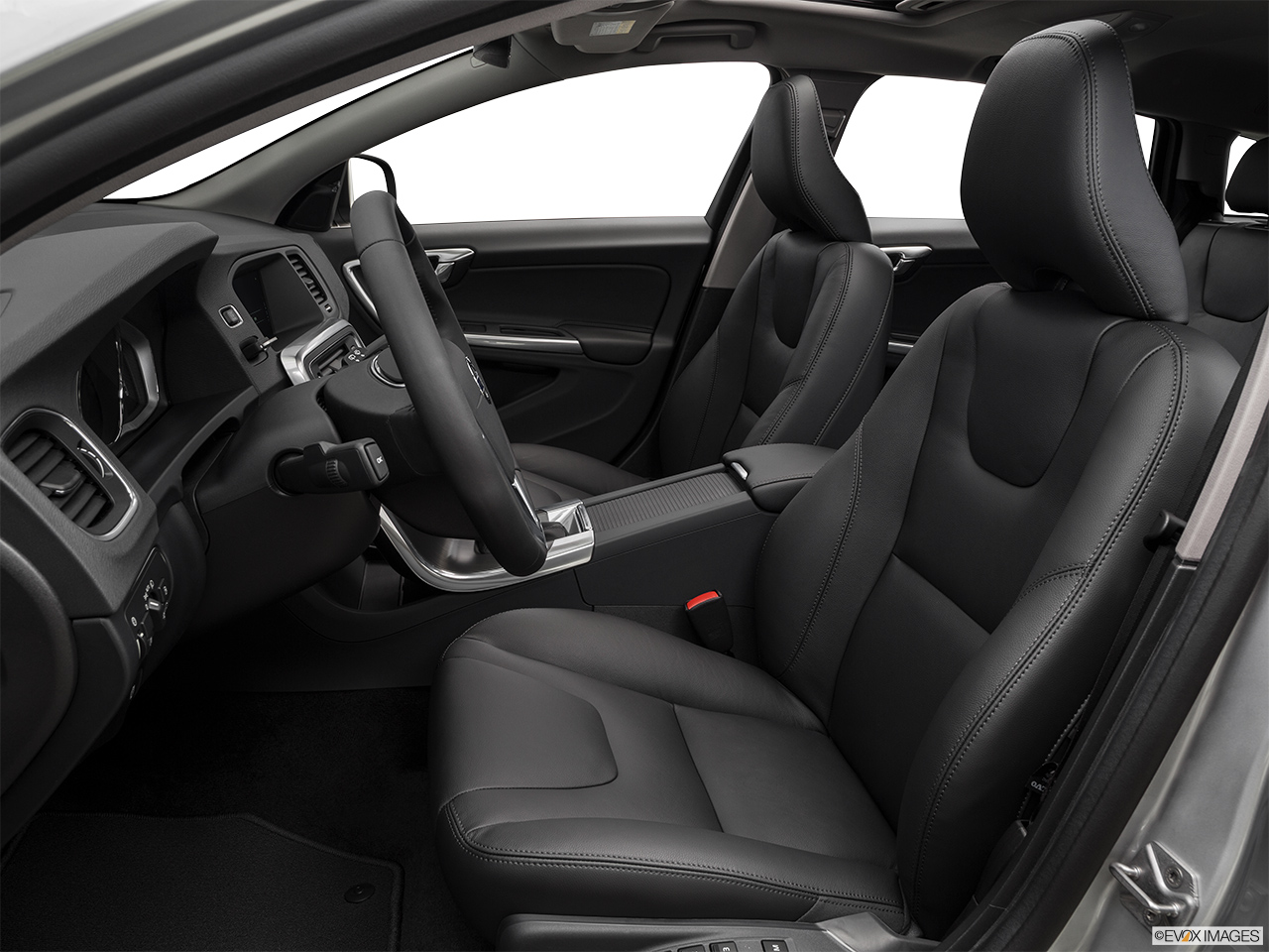 2016 Volvo V60 T5 Drive-E FWD Premier Front seats from Drivers Side. 