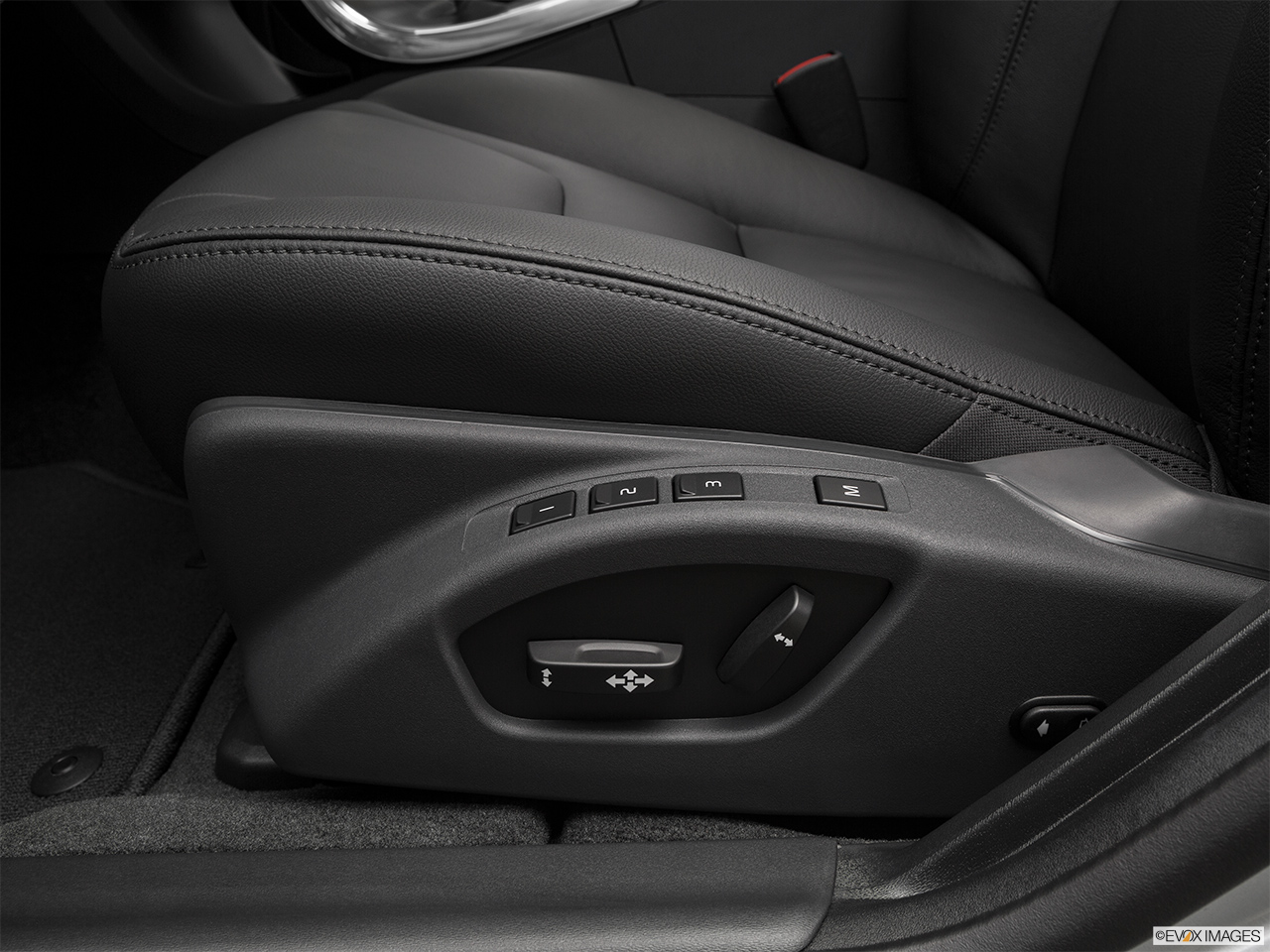 2016 Volvo V60 T5 Drive-E FWD Premier Seat Adjustment Controllers. 