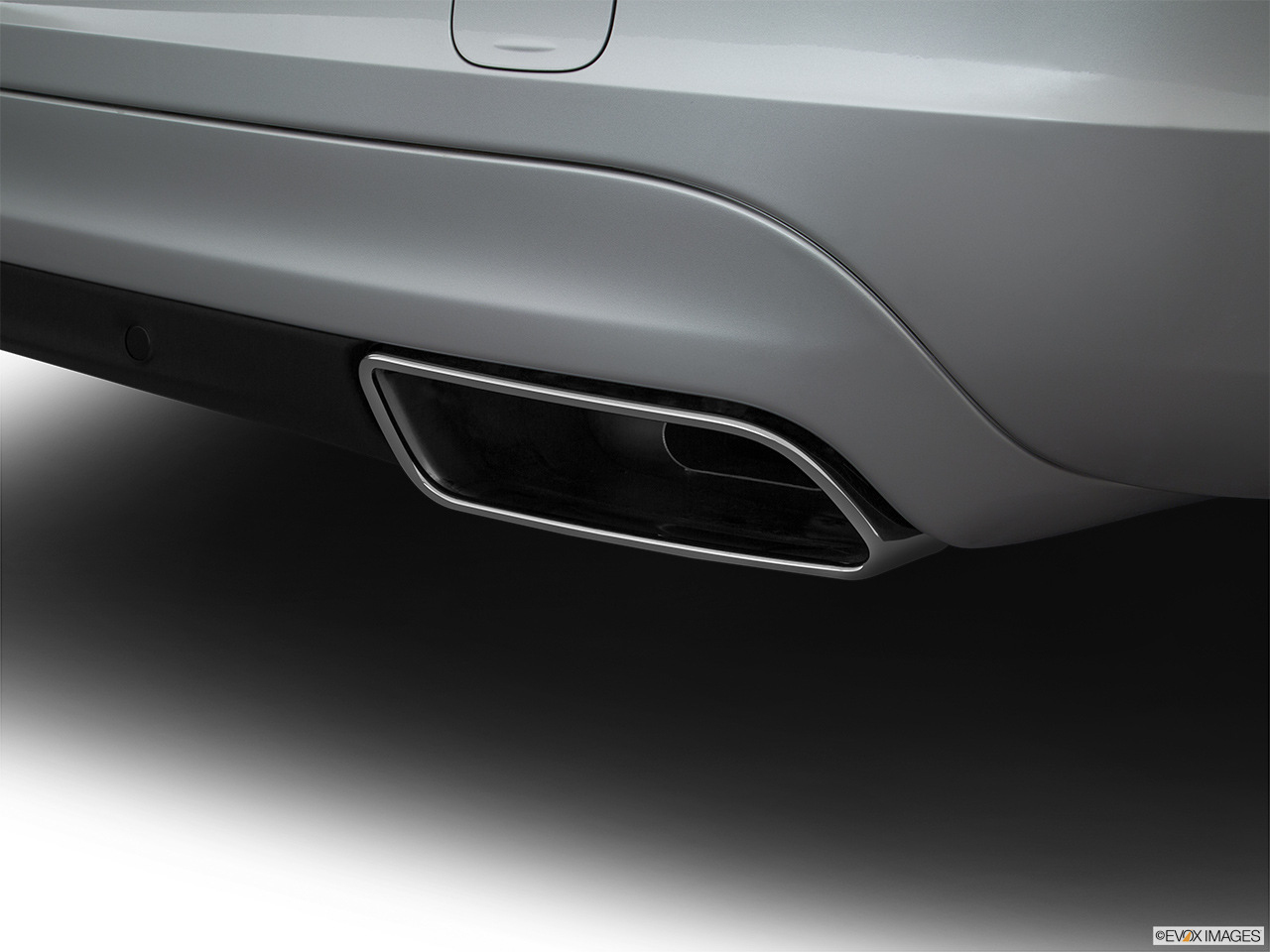 2016 Volvo V60 T5 Drive-E FWD Premier Chrome tip exhaust pipe. 