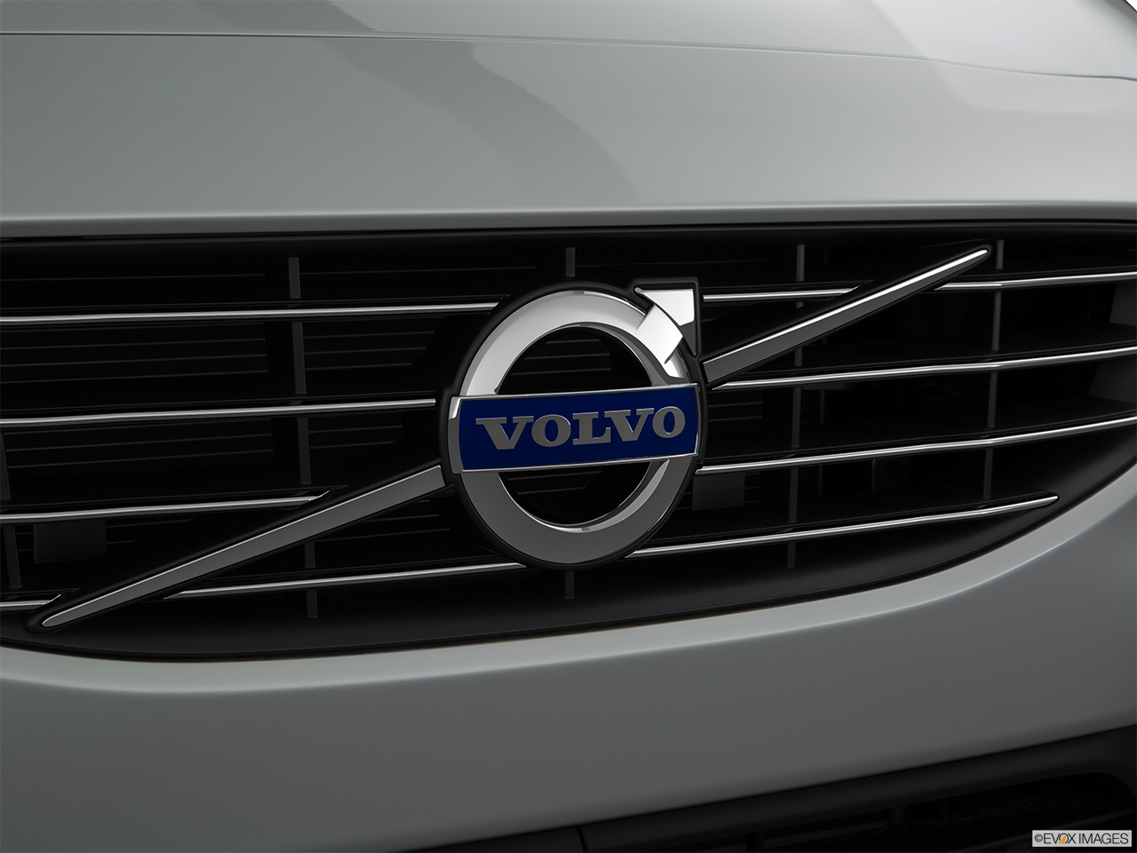 2016 Volvo V60 T5 Drive-E FWD Premier Rear manufacture badge/emblem 