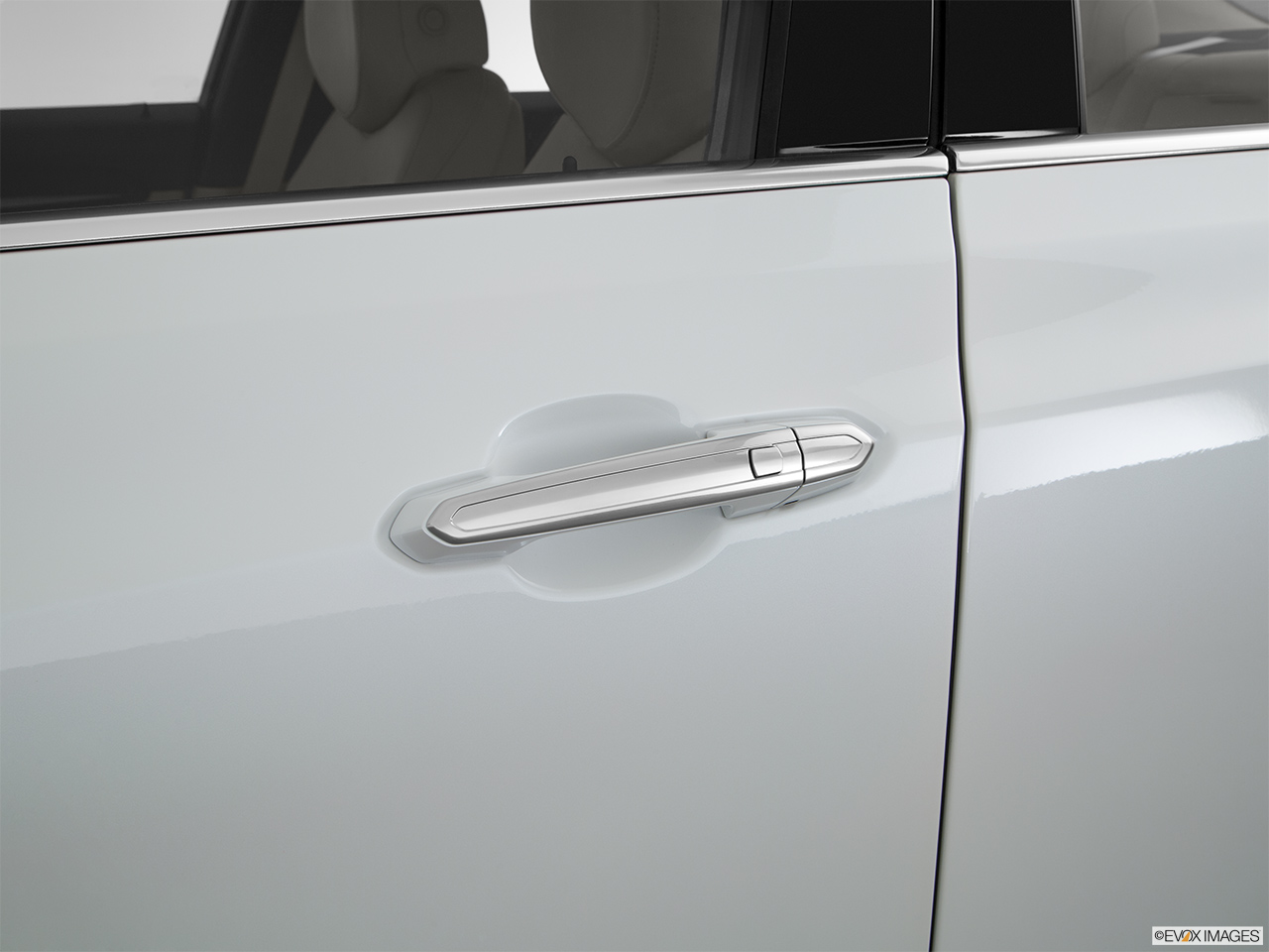 2016 Cadillac CT6 Base Drivers Side Door handle. 