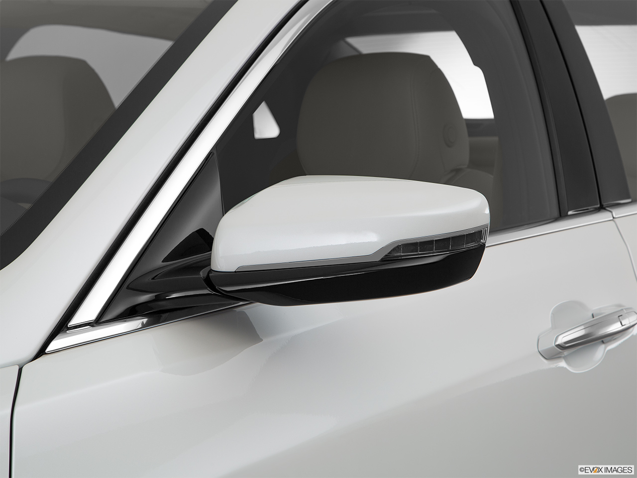 2016 Cadillac CT6 Base Driver's side mirror, 3_4 rear 