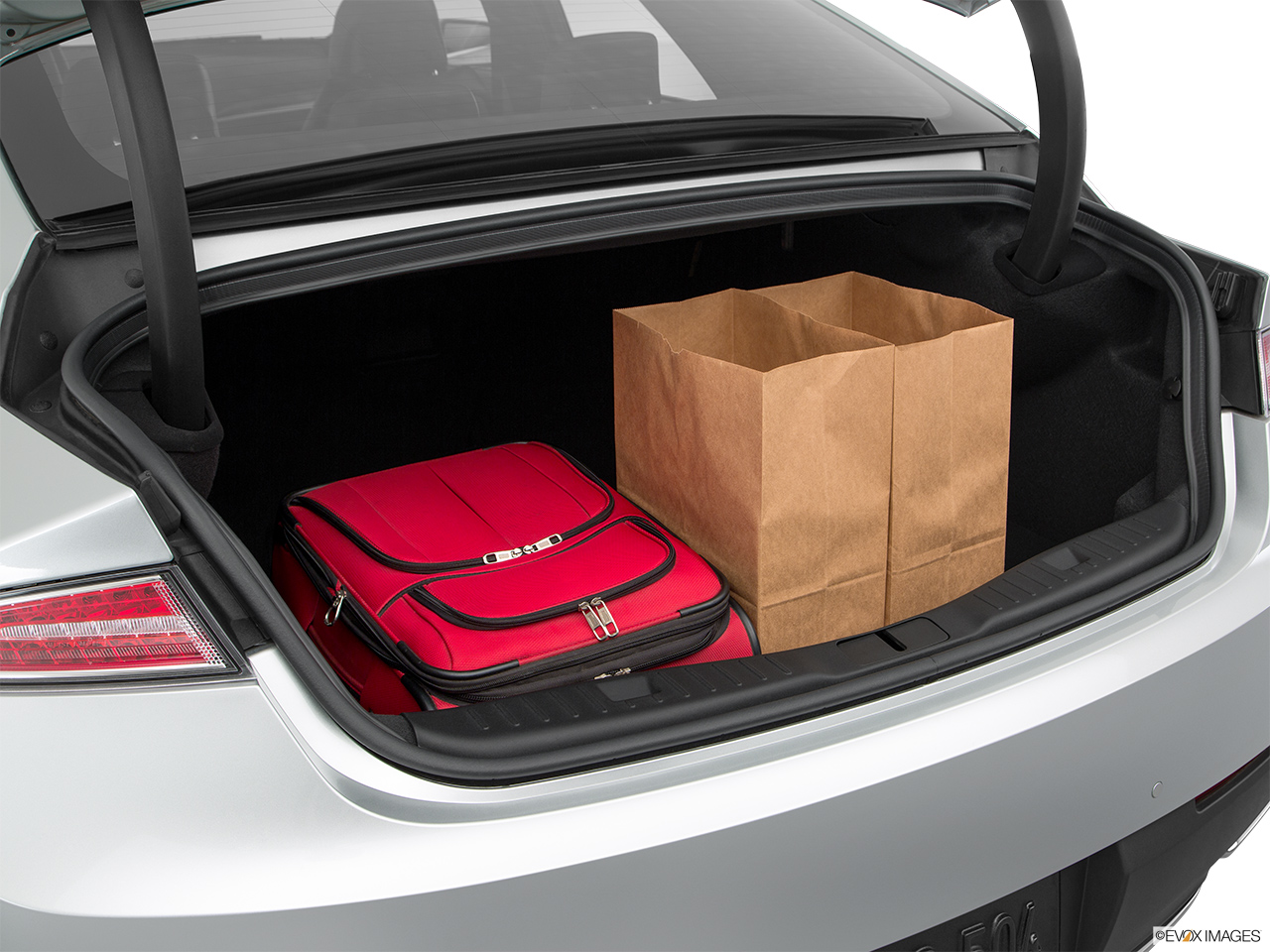 2017 Lincoln MKZ Reserve Trunk props. 