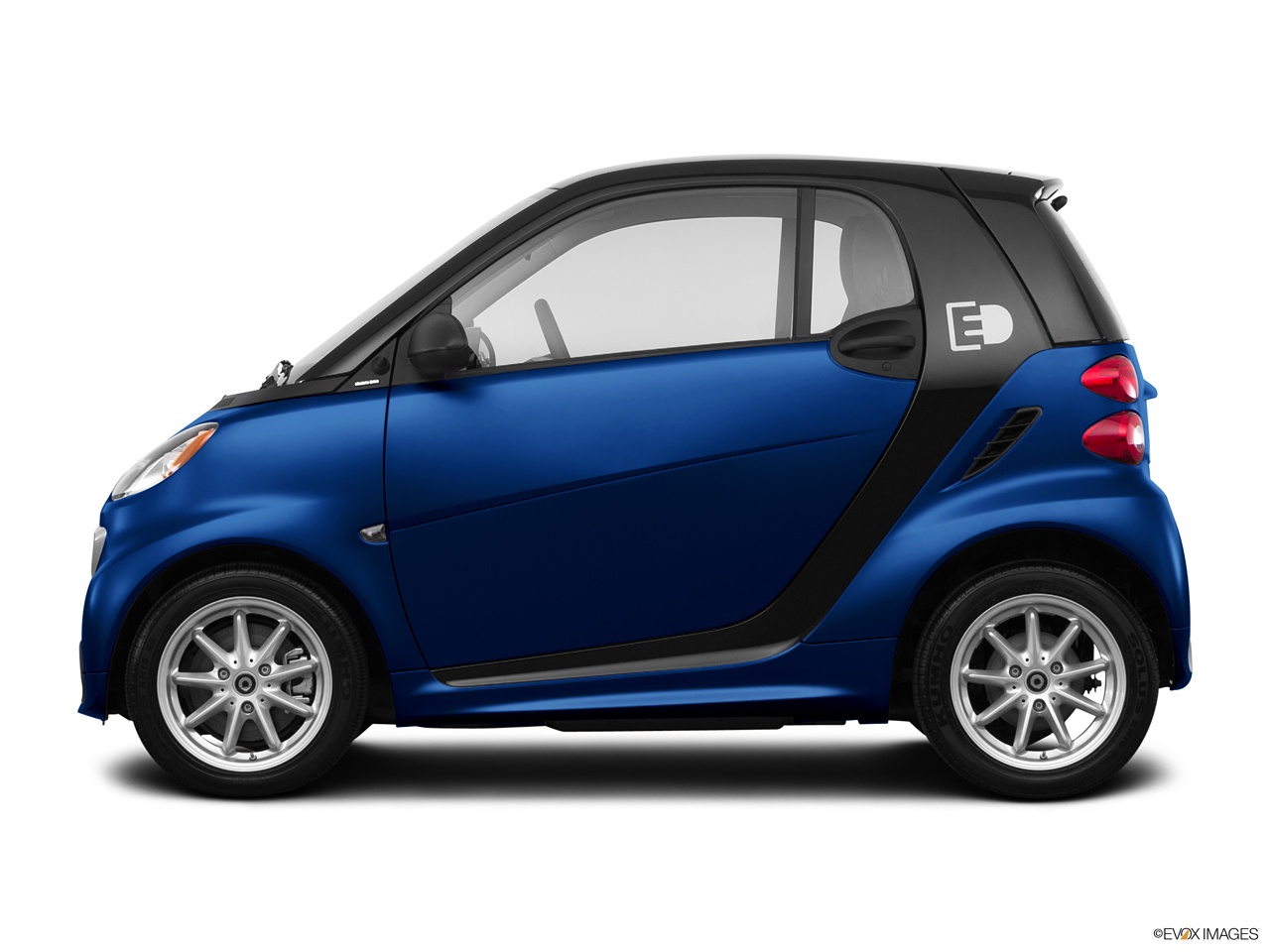 2024 Smart Fortwo Electric   Side