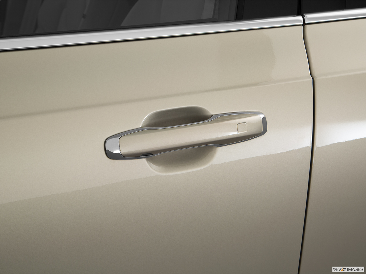 2016 Volvo XC90 Hybrid T8 Momentum Drivers Side Door handle. 