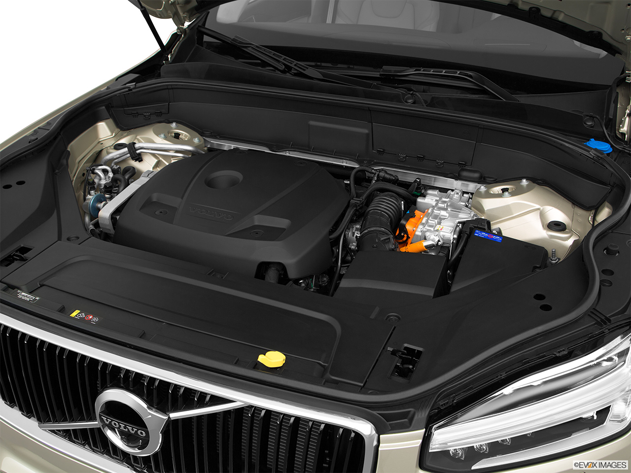 2016 Volvo XC90 Hybrid T8 Momentum Engine. 
