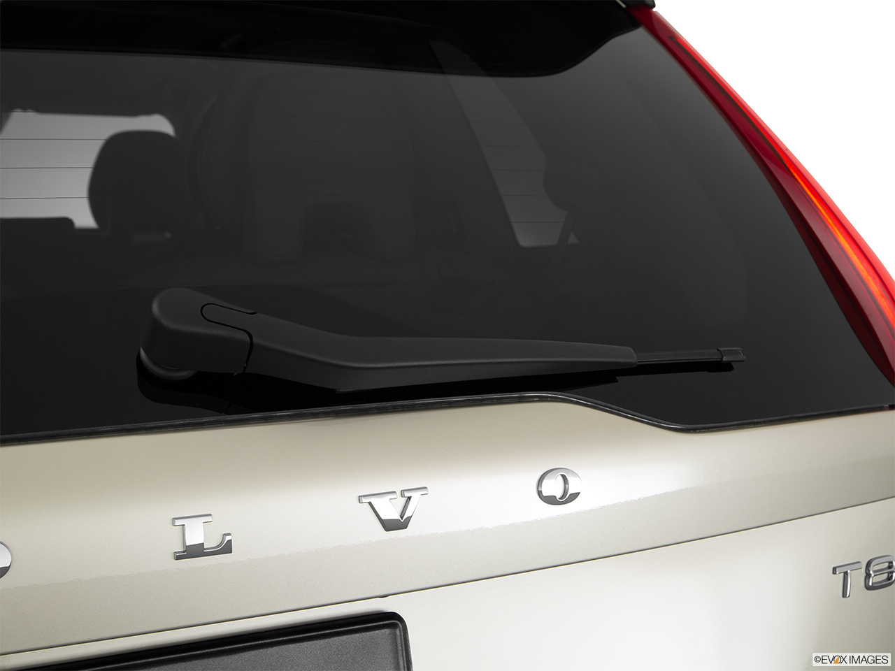 2016 Volvo XC90 Hybrid T8 Momentum Rear window wiper 